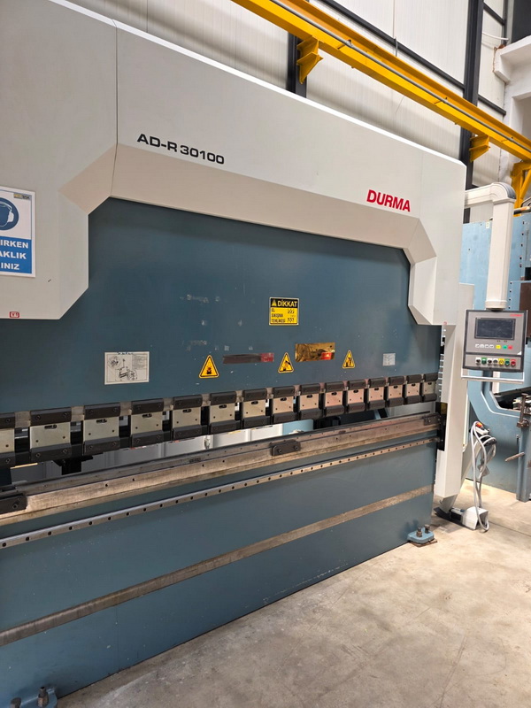 Durma CNC Abkant Pres 3 Metre 100 Ton 4 Eksen Motorlu Bombe 2016 Model